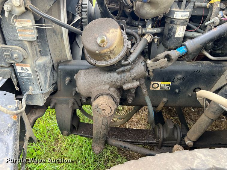 image for item EL2077 2018 Peterbilt 337 refuse truck