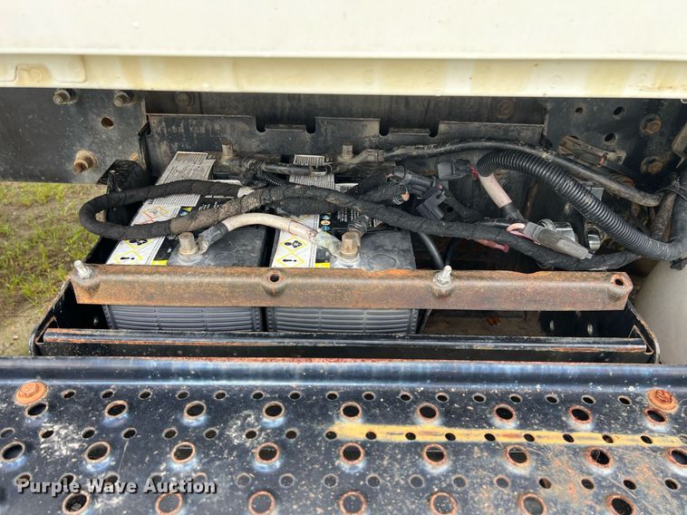 image for item EL2078 2007 International 4400 refuse truck