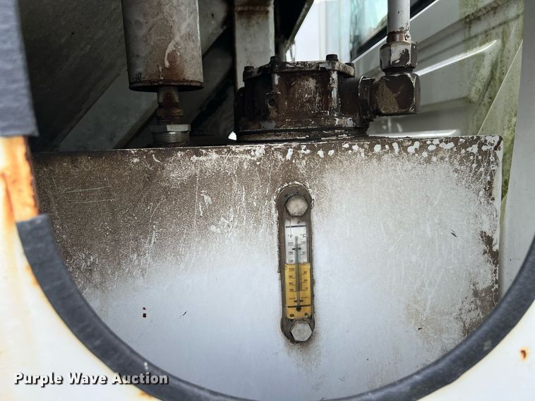 image for item EL2078 2007 International 4400 refuse truck