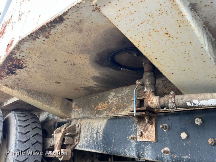 image for item EL2078 2007 International 4400 refuse truck