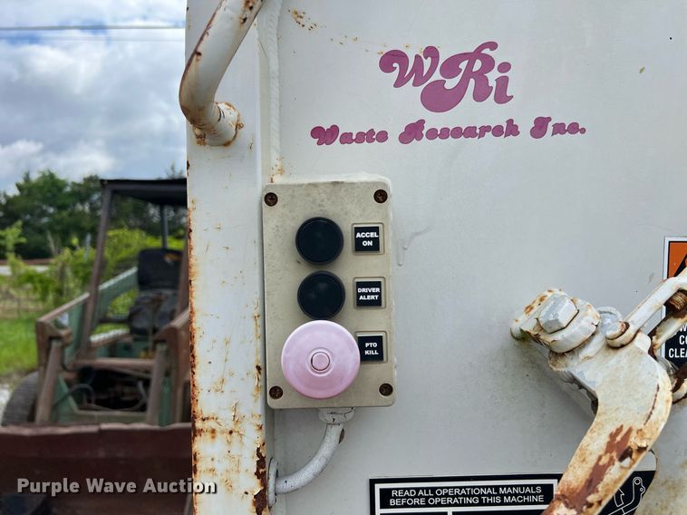 image for item EL2078 2007 International 4400 refuse truck