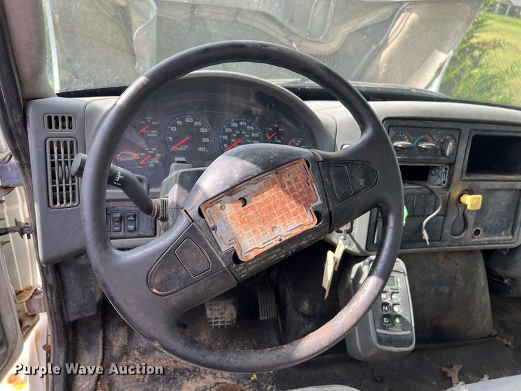 image for item EL2078 2007 International 4400 refuse truck