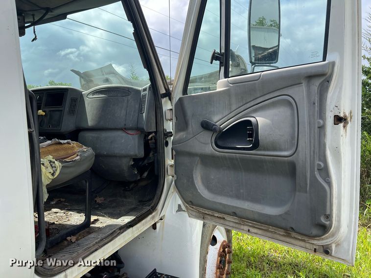 image for item EL2078 2007 International 4400 refuse truck