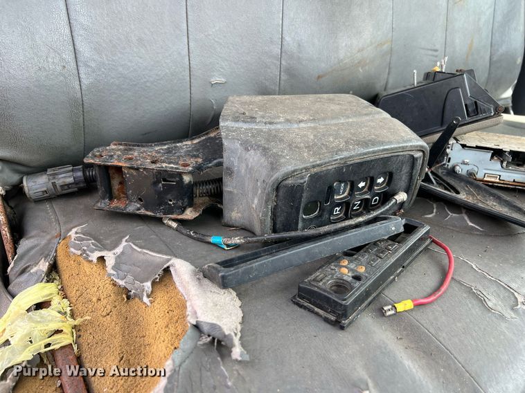 image for item EL2078 2007 International 4400 refuse truck