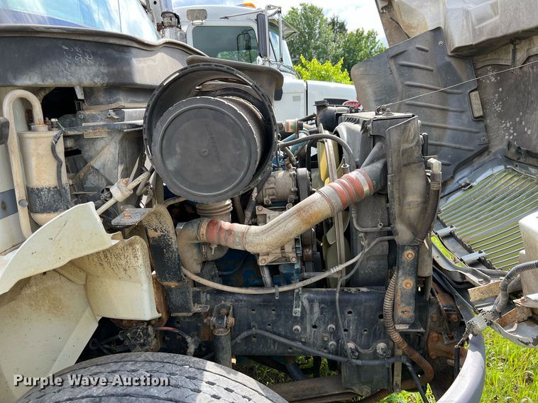 image for item EL2078 2007 International 4400 refuse truck