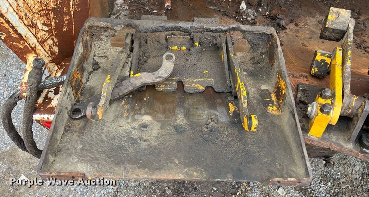 image for item EL2080 (2) refuse truck cart tippers 