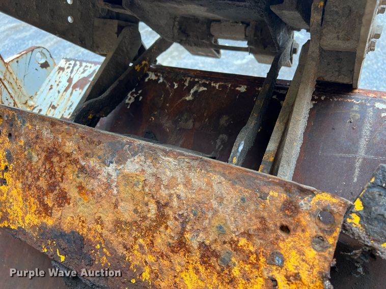 image for item EL2080 (2) refuse truck cart tippers 