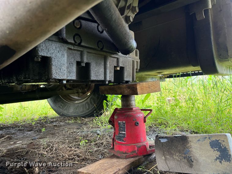 image for item EL2081 2007 International 4300 refuse truck