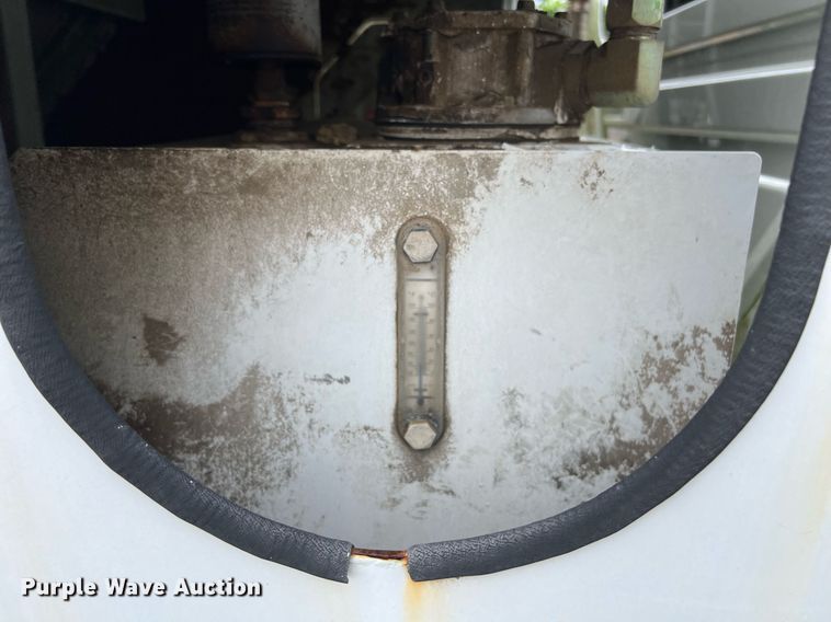 image for item EL2081 2007 International 4300 refuse truck