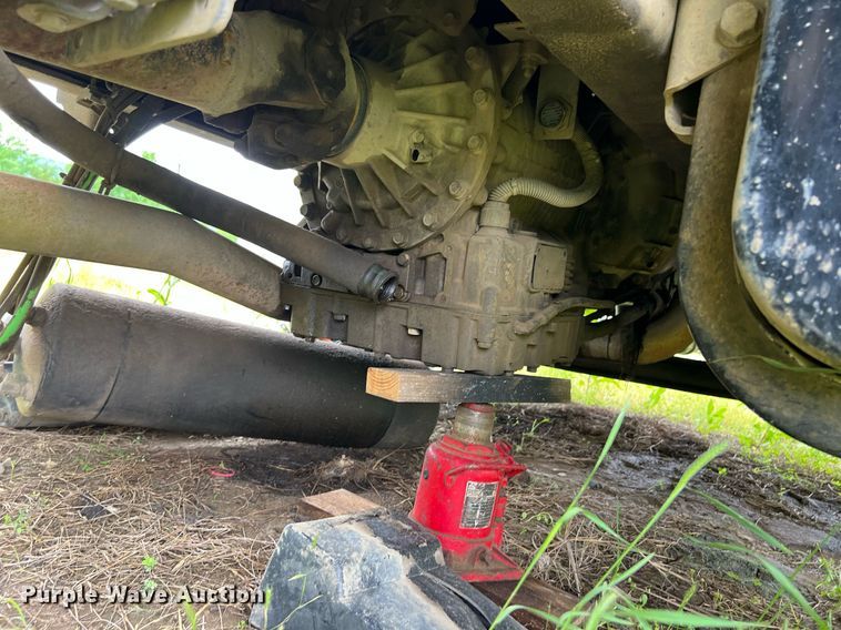 image for item EL2081 2007 International 4300 refuse truck