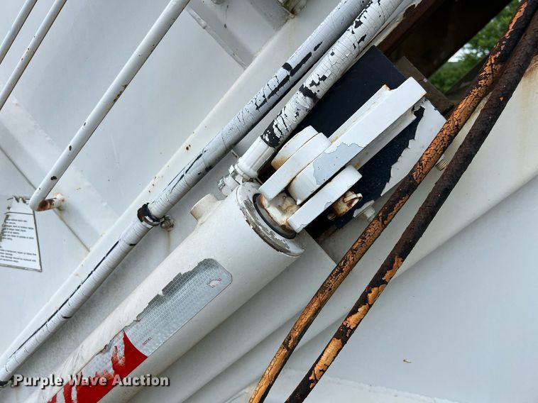 image for item EL2081 2007 International 4300 refuse truck