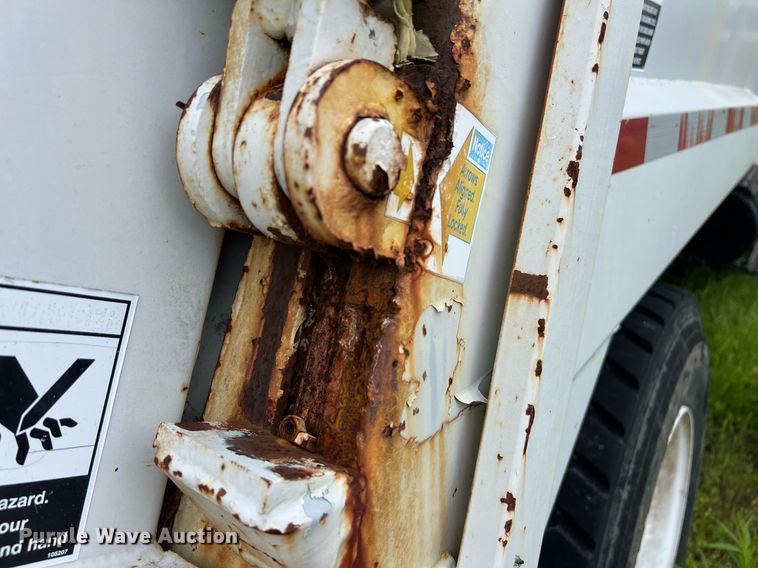 image for item EL2081 2007 International 4300 refuse truck