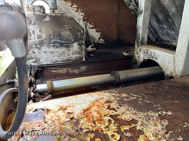 image for item EL2081 2007 International 4300 refuse truck