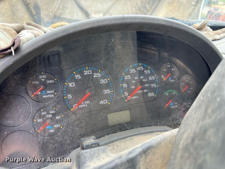 image for item EL2081 2007 International 4300 refuse truck