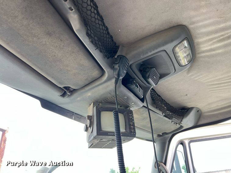 image for item EL2081 2007 International 4300 refuse truck