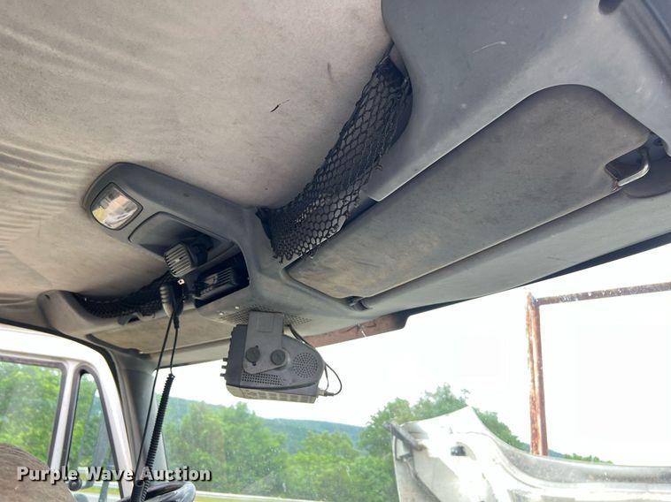 image for item EL2081 2007 International 4300 refuse truck