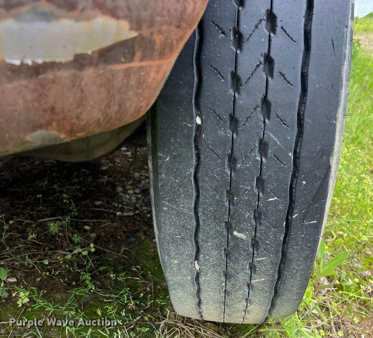 image for item EL2081 2007 International 4300 refuse truck