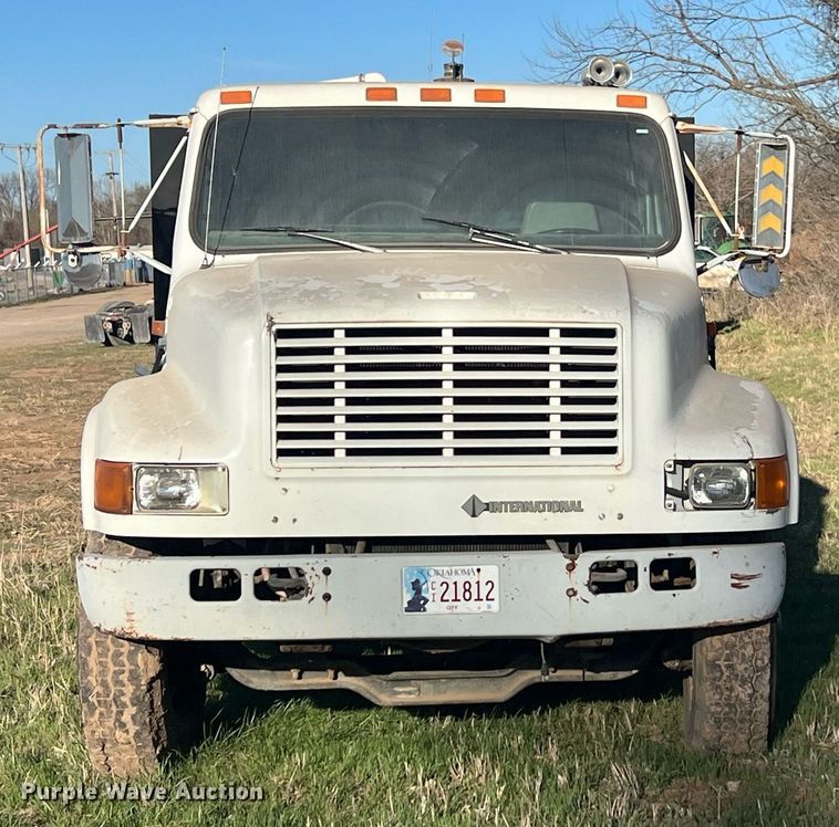 image for item EL5707 1990 International 4900 sewer jetter truck