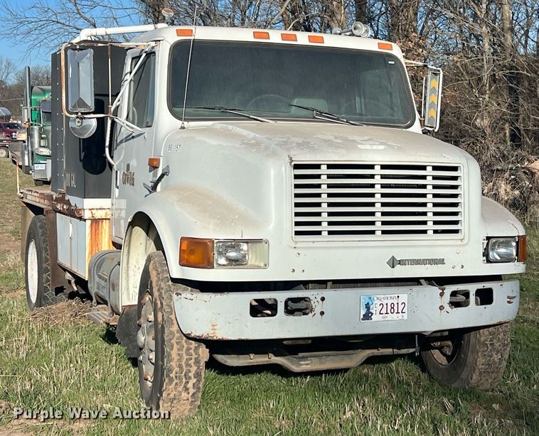 image for item EL5707 1990 International 4900 sewer jetter truck
