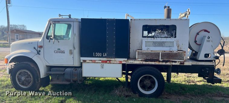 image for item EL5707 1990 International 4900 sewer jetter truck