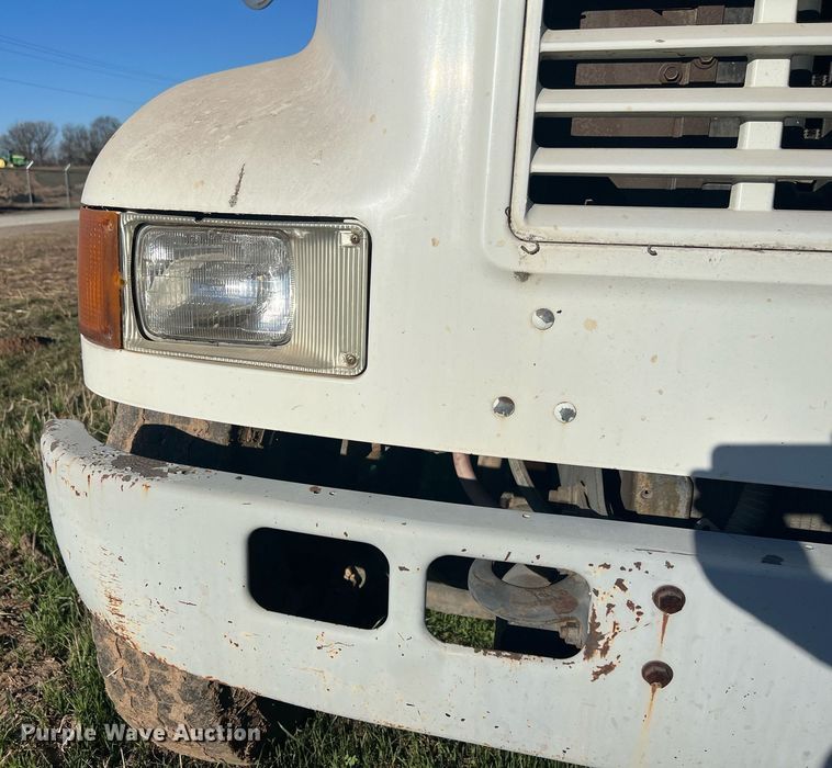 image for item EL5707 1990 International 4900 sewer jetter truck