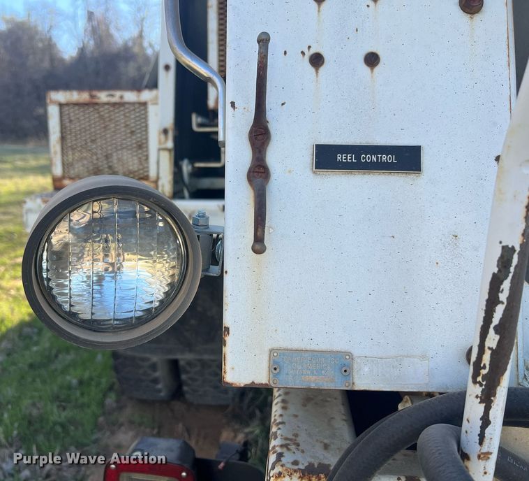 image for item EL5707 1990 International 4900 sewer jetter truck