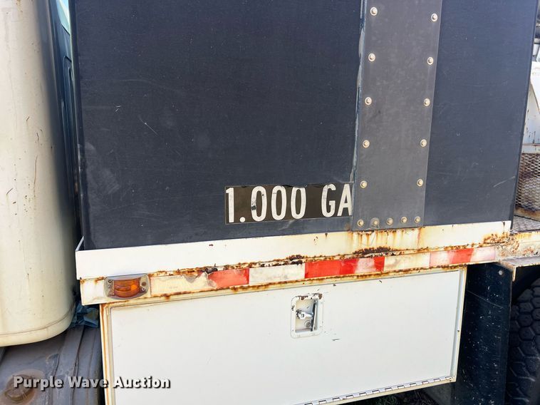 image for item EL5707 1990 International 4900 sewer jetter truck