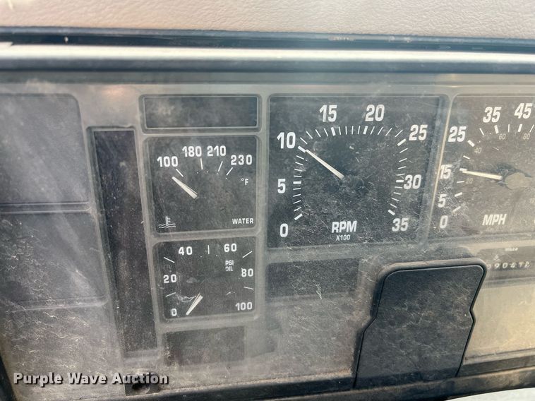 image for item EL5707 1990 International 4900 sewer jetter truck