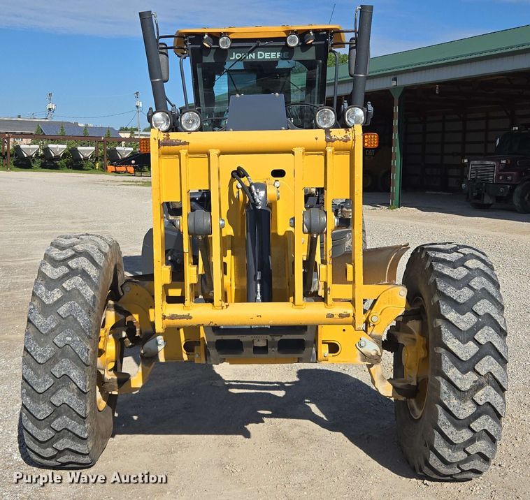 image for item EM7250 2017 John Deere  770G motor grader