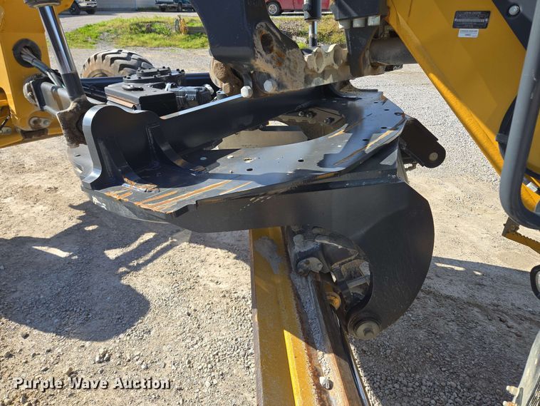 image for item EM7250 2017 John Deere  770G motor grader