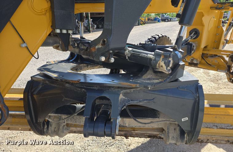 image for item EM7250 2017 John Deere  770G motor grader