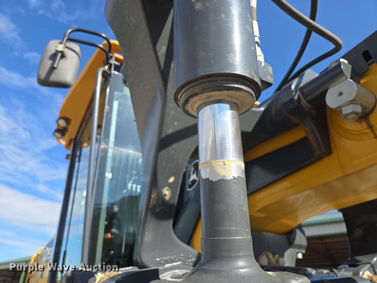 image for item EM7250 2017 John Deere  770G motor grader