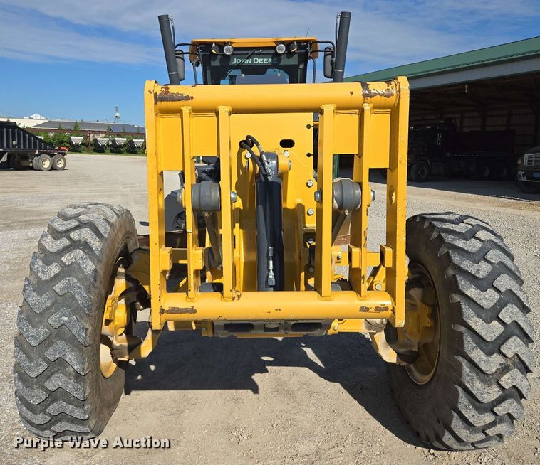 image for item EM7250 2017 John Deere  770G motor grader