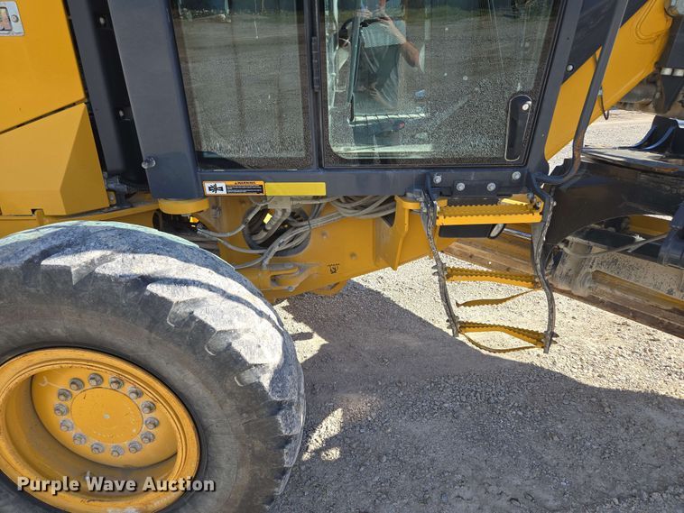 image for item EM7250 2017 John Deere  770G motor grader