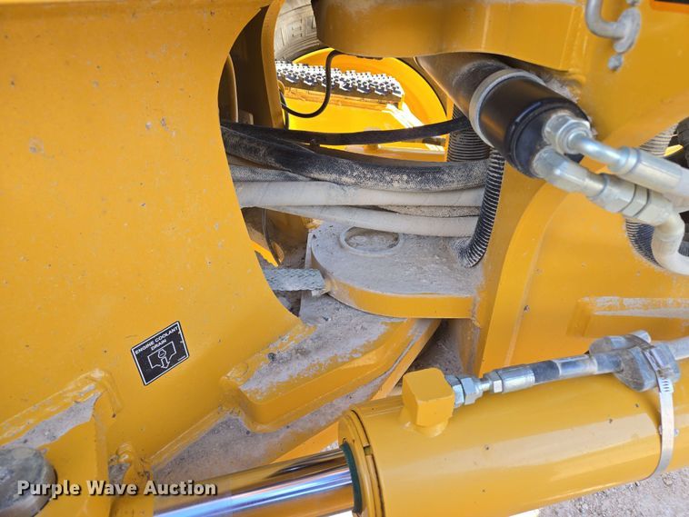 image for item EM7250 2017 John Deere  770G motor grader