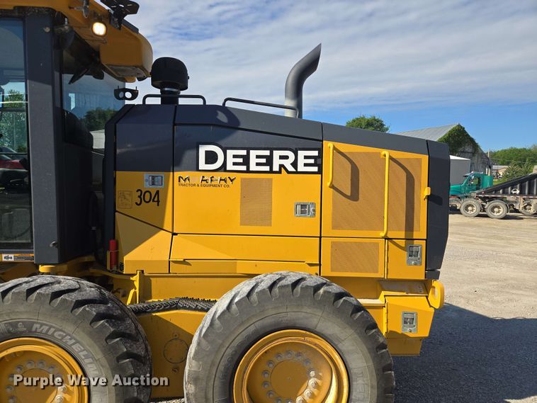 image for item EM7250 2017 John Deere  770G motor grader