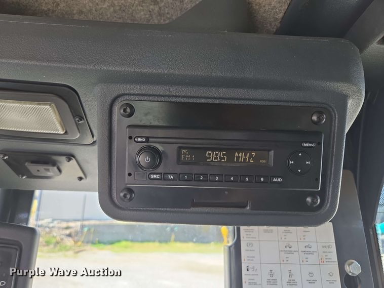 image for item EM7250 2017 John Deere  770G motor grader