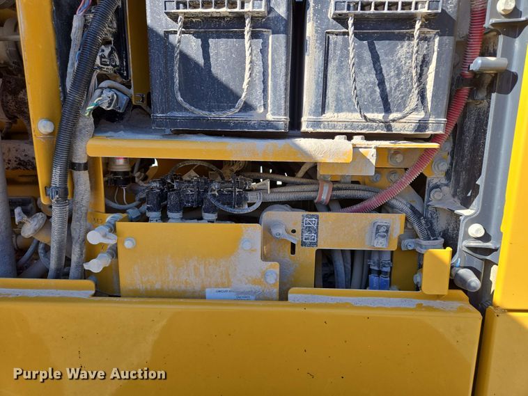 image for item EM7250 2017 John Deere  770G motor grader