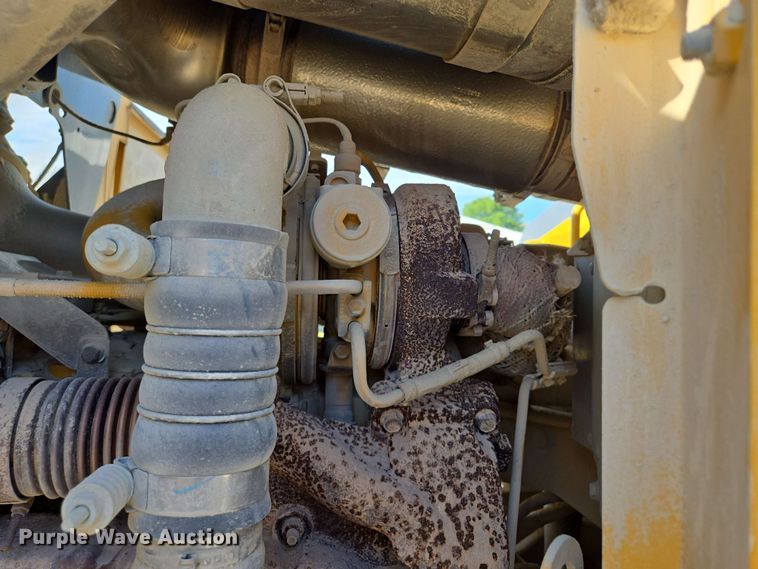 image for item EM7250 2017 John Deere  770G motor grader