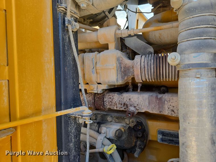 image for item EM7250 2017 John Deere  770G motor grader