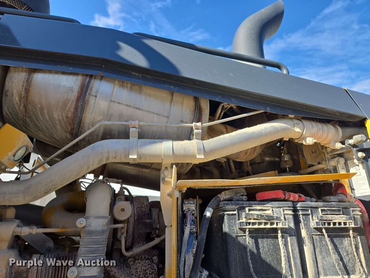 image for item EM7250 2017 John Deere  770G motor grader