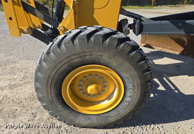 image for item EM7250 2017 John Deere  770G motor grader