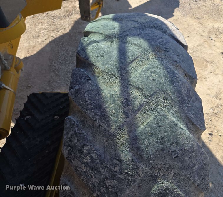 image for item EM7250 2017 John Deere  770G motor grader