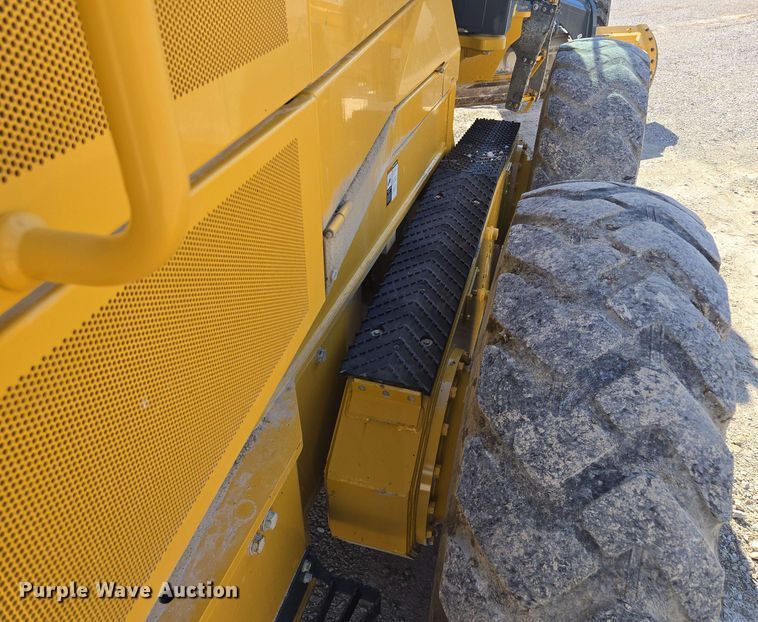 image for item EM7250 2017 John Deere  770G motor grader