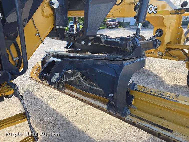 image for item EM7251 2018 John Deere  770G motor grader