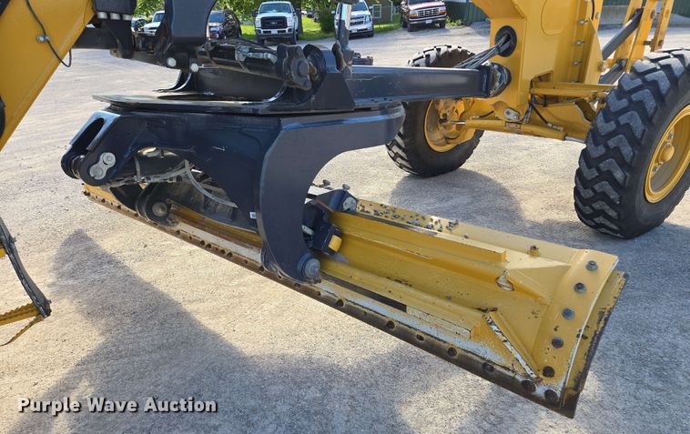 image for item EM7251 2018 John Deere  770G motor grader