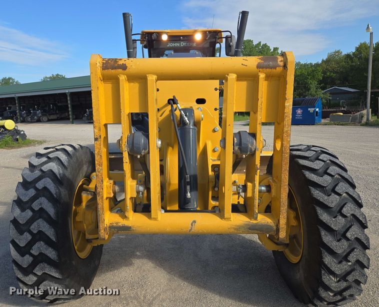 image for item EM7251 2018 John Deere  770G motor grader