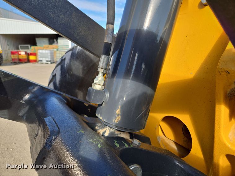 image for item EM7251 2018 John Deere  770G motor grader