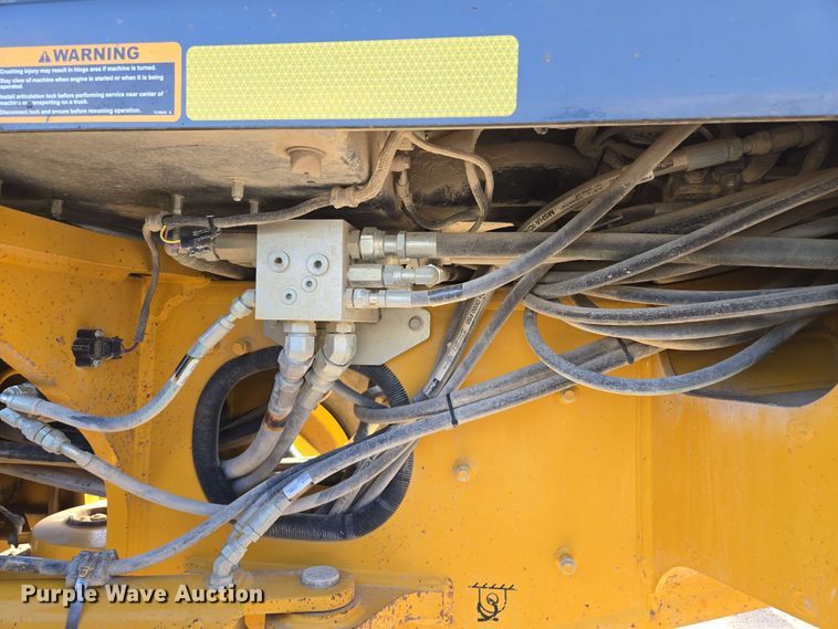 image for item EM7251 2018 John Deere  770G motor grader