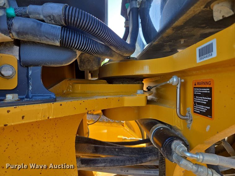 image for item EM7251 2018 John Deere  770G motor grader